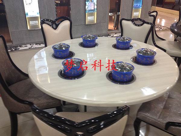 歐美時(shí)尚圓餐桌